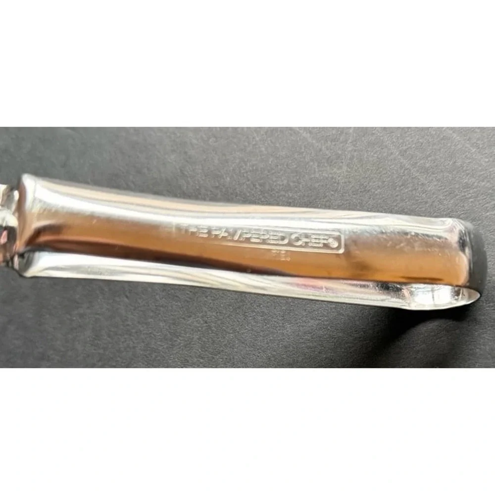 The Pampered Chef Stainless Steel Swivel Vegetable Peeler Silver Made in USA